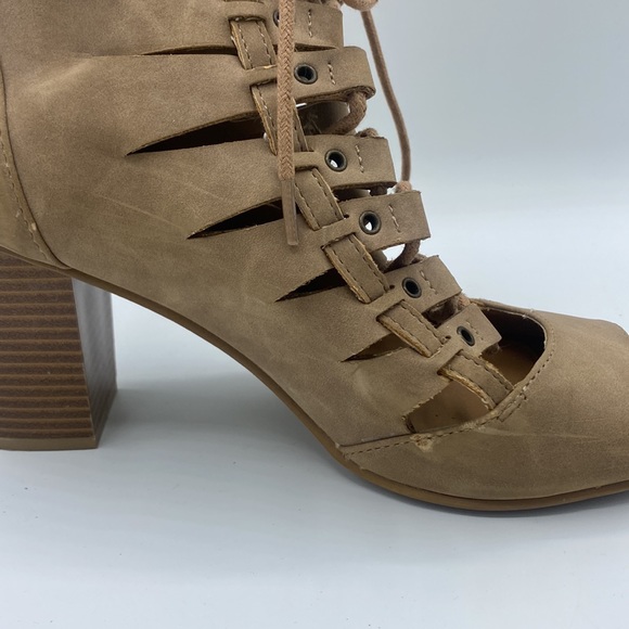 Rampage Chunky Heel Lace Up Snadals - Picture 6 of 7